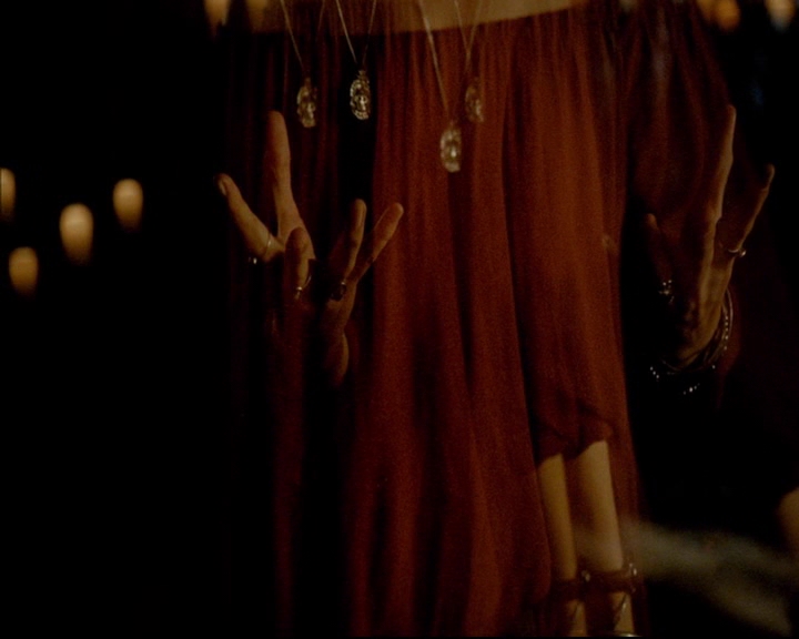 vampirediariesworld-dot-nl_TheOriginals5x04BetweenTheDevilAndTheDeepBlueSea01509.jpg