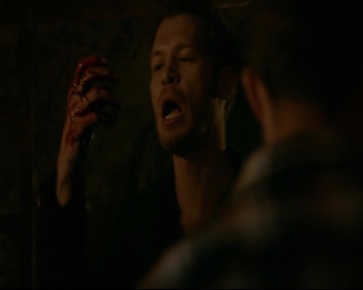 vampirediariesworld-dot-nl_TheOriginals5x04BetweenTheDevilAndTheDeepBlueSea01514.jpg