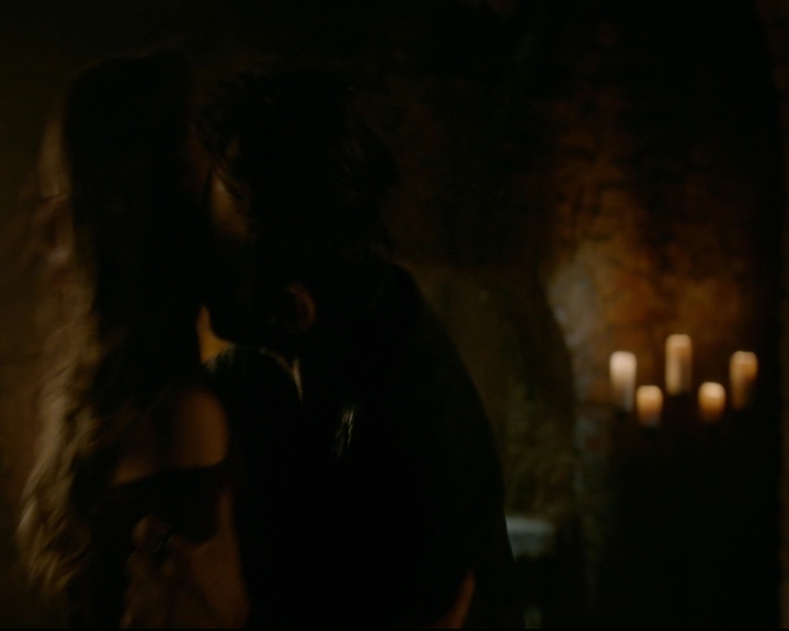 vampirediariesworld-dot-nl_TheOriginals5x04BetweenTheDevilAndTheDeepBlueSea01520.jpg