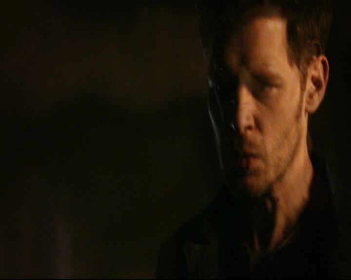 vampirediariesworld-dot-nl_TheOriginals5x04BetweenTheDevilAndTheDeepBlueSea01525.jpg