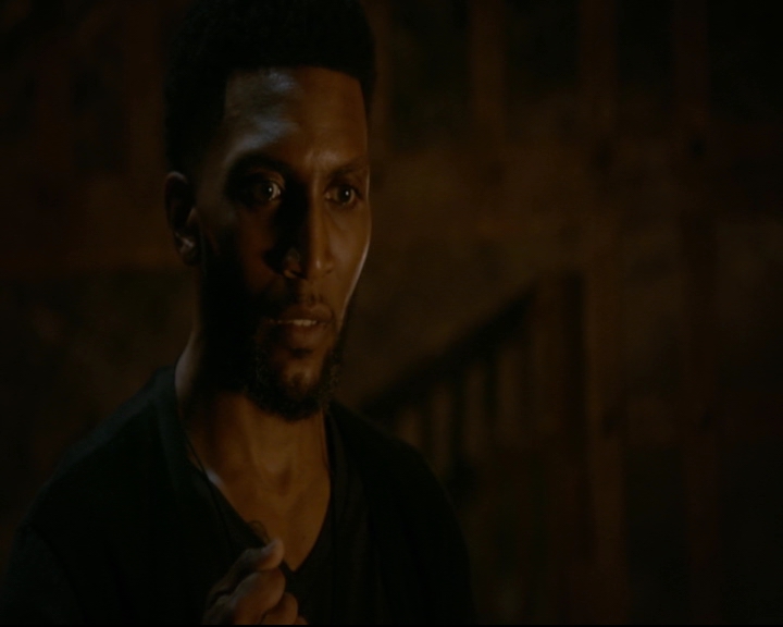 vampirediariesworld-dot-nl_TheOriginals5x04BetweenTheDevilAndTheDeepBlueSea01545.jpg