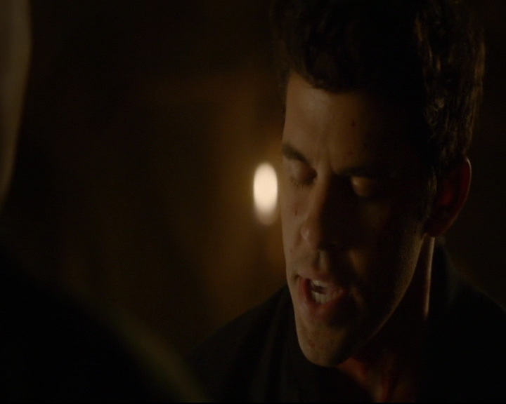 vampirediariesworld-dot-nl_TheOriginals5x04BetweenTheDevilAndTheDeepBlueSea01576.jpg