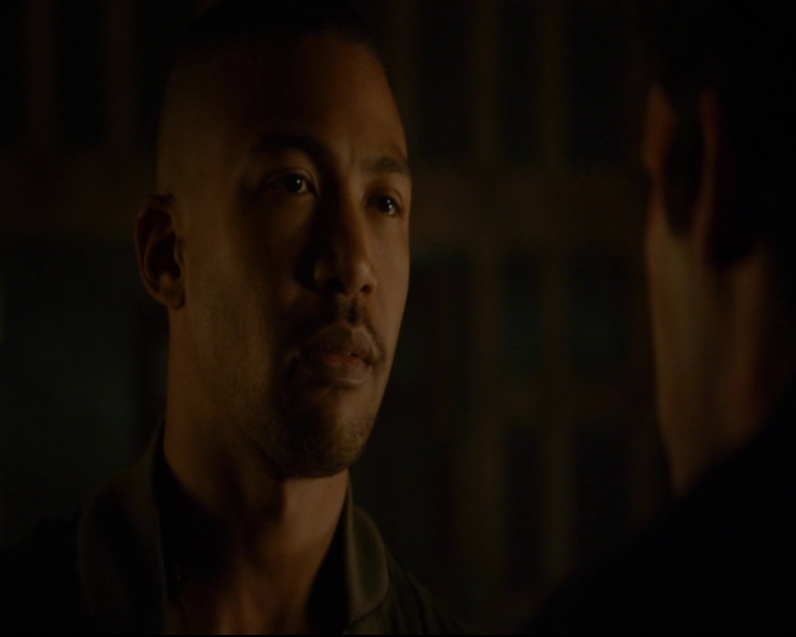 vampirediariesworld-dot-nl_TheOriginals5x04BetweenTheDevilAndTheDeepBlueSea01578.jpg