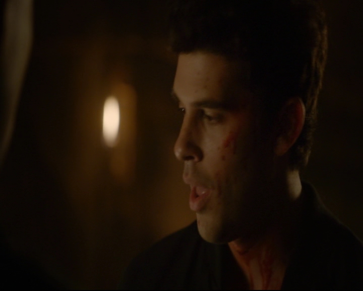vampirediariesworld-dot-nl_TheOriginals5x04BetweenTheDevilAndTheDeepBlueSea01585.jpg