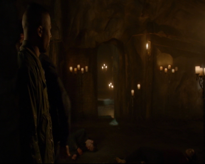 vampirediariesworld-dot-nl_TheOriginals5x04BetweenTheDevilAndTheDeepBlueSea01591.jpg