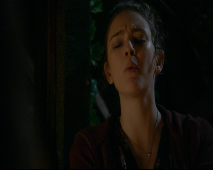 vampirediariesworld-dot-nl_TheOriginals5x04BetweenTheDevilAndTheDeepBlueSea01672.jpg