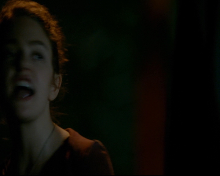 vampirediariesworld-dot-nl_TheOriginals5x04BetweenTheDevilAndTheDeepBlueSea01729.jpg