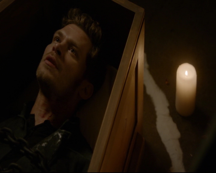 vampirediariesworld-dot-nl_TheOriginals5x04BetweenTheDevilAndTheDeepBlueSea01797.jpg