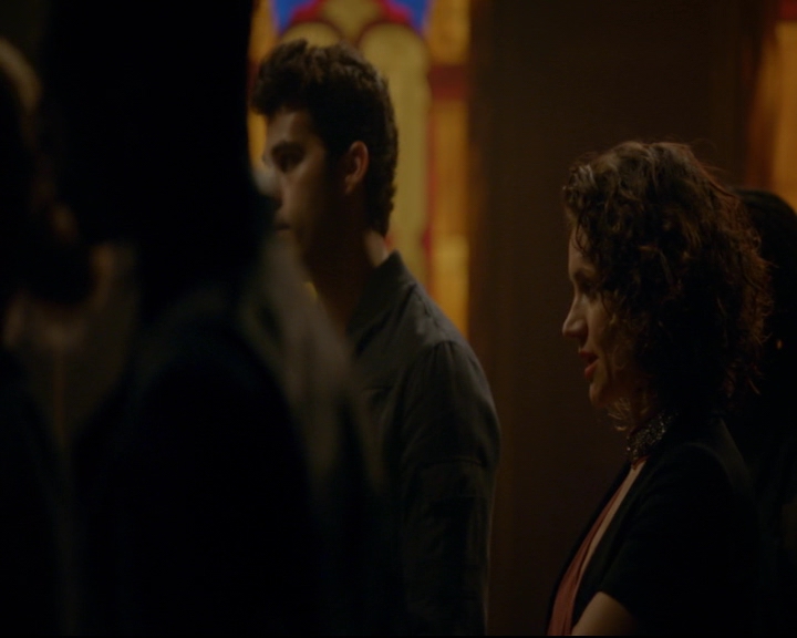 vampirediariesworld-dot-nl_TheOriginals5x04BetweenTheDevilAndTheDeepBlueSea01867.jpg