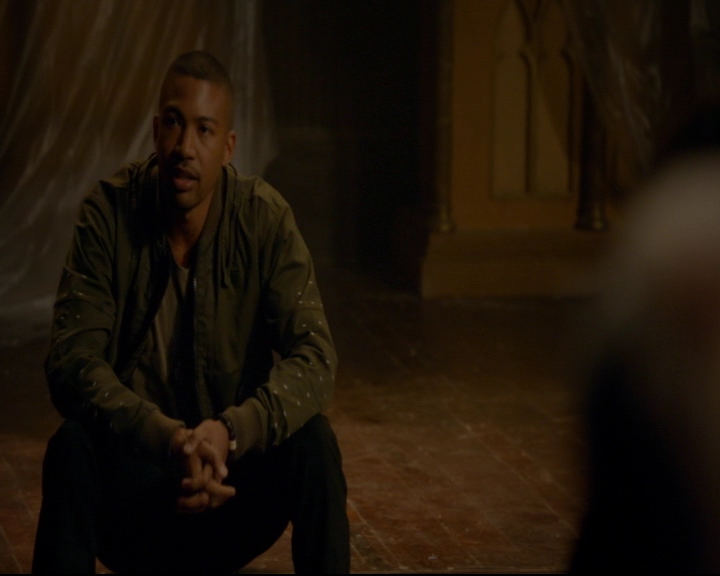 vampirediariesworld-dot-nl_TheOriginals5x04BetweenTheDevilAndTheDeepBlueSea01869.jpg