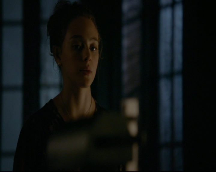 vampirediariesworld-dot-nl_TheOriginals5x04BetweenTheDevilAndTheDeepBlueSea02038.jpg