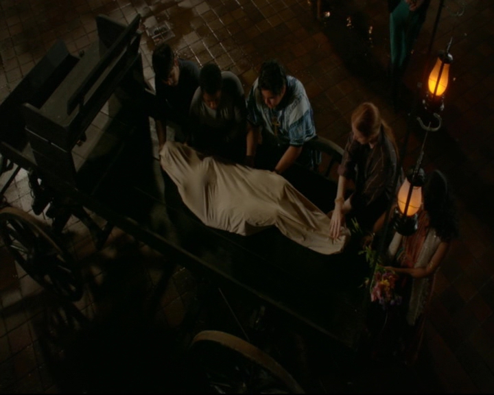 vampirediariesworld-dot-nl_TheOriginals5x04BetweenTheDevilAndTheDeepBlueSea02089.jpg