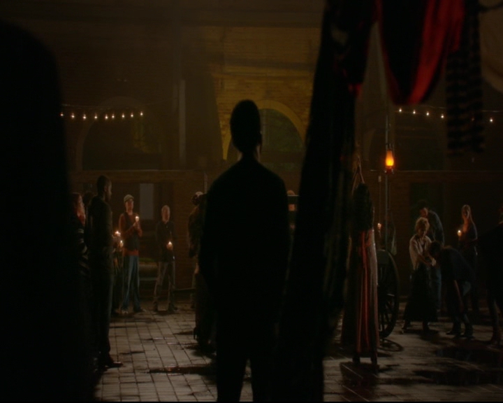 vampirediariesworld-dot-nl_TheOriginals5x04BetweenTheDevilAndTheDeepBlueSea02230.jpg