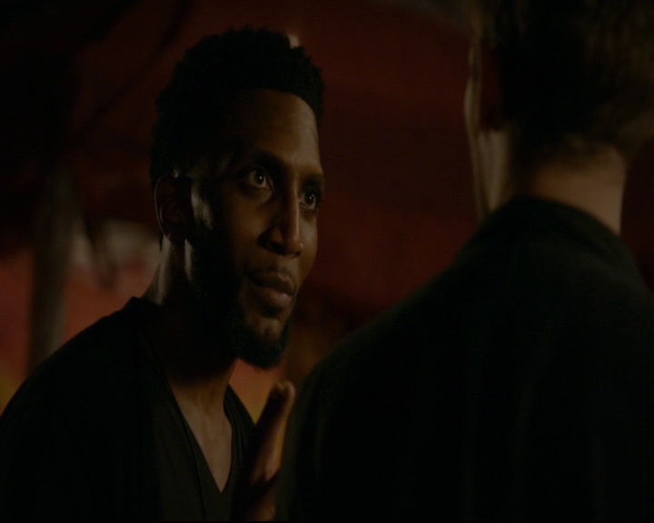 vampirediariesworld-dot-nl_TheOriginals5x04BetweenTheDevilAndTheDeepBlueSea02265.jpg
