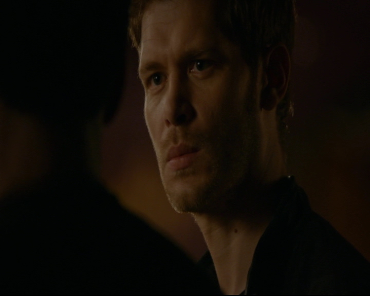 vampirediariesworld-dot-nl_TheOriginals5x04BetweenTheDevilAndTheDeepBlueSea02305.jpg