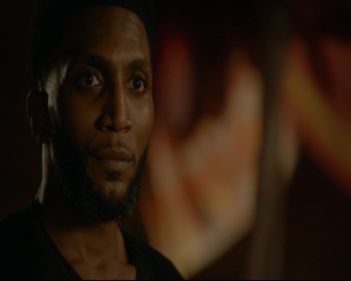 vampirediariesworld-dot-nl_TheOriginals5x04BetweenTheDevilAndTheDeepBlueSea02317.jpg