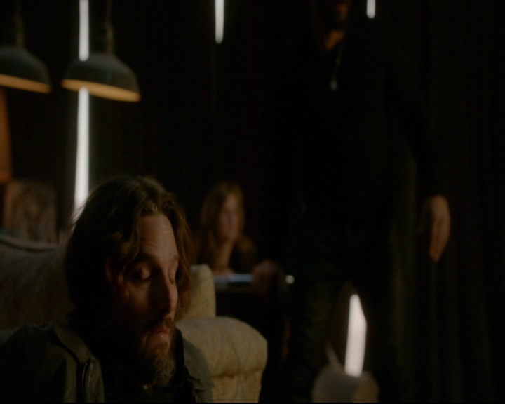 vampirediariesworld-dot-nl_TheOriginals5x05DontItJustBreakYourHeart00011.jpg