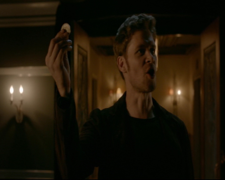 vampirediariesworld-dot-nl_TheOriginals5x05DontItJustBreakYourHeart00016.jpg