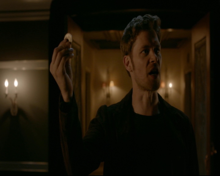 vampirediariesworld-dot-nl_TheOriginals5x05DontItJustBreakYourHeart00017.jpg vampirediariesworld-dot-nl_TheOriginals5x05DontItJustBreakYourHeart00017.jpg