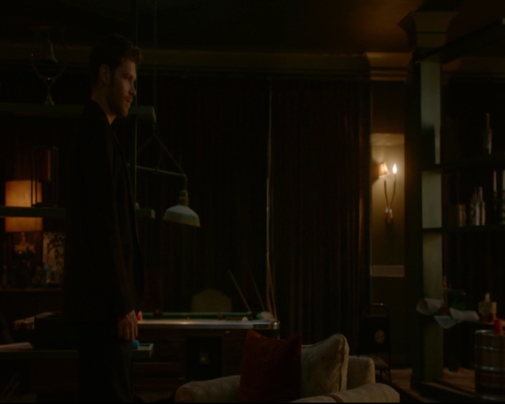 vampirediariesworld-dot-nl_TheOriginals5x05DontItJustBreakYourHeart00038.jpg