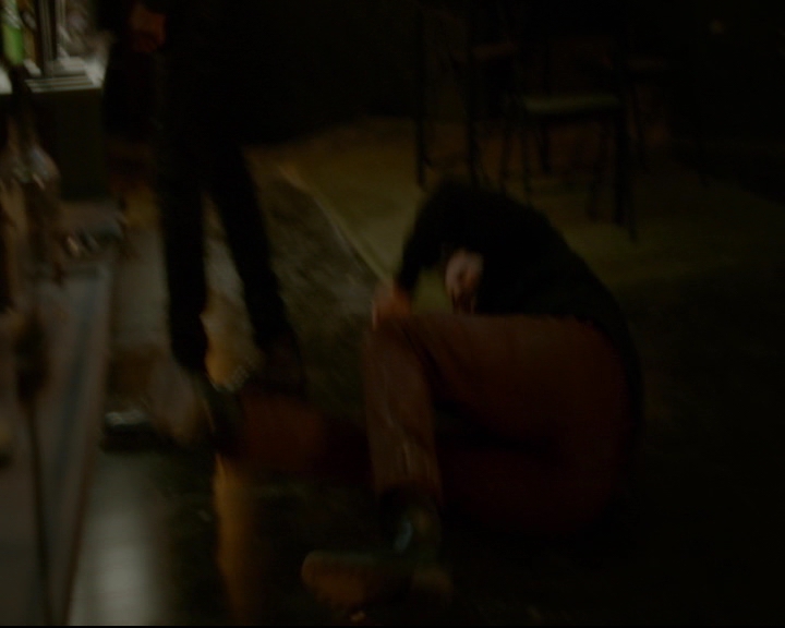 vampirediariesworld-dot-nl_TheOriginals5x05DontItJustBreakYourHeart00041.jpg