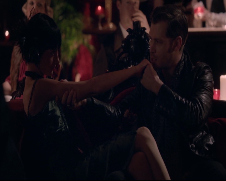 vampirediariesworld-dot-nl_TheOriginals5x05DontItJustBreakYourHeart00222.jpg