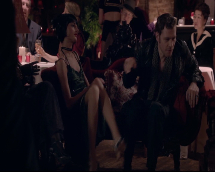 vampirediariesworld-dot-nl_TheOriginals5x05DontItJustBreakYourHeart00238.jpg