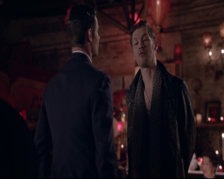 vampirediariesworld-dot-nl_TheOriginals5x05DontItJustBreakYourHeart00242.jpg