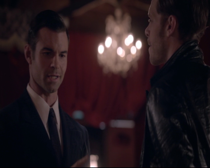 vampirediariesworld-dot-nl_TheOriginals5x05DontItJustBreakYourHeart00244.jpg