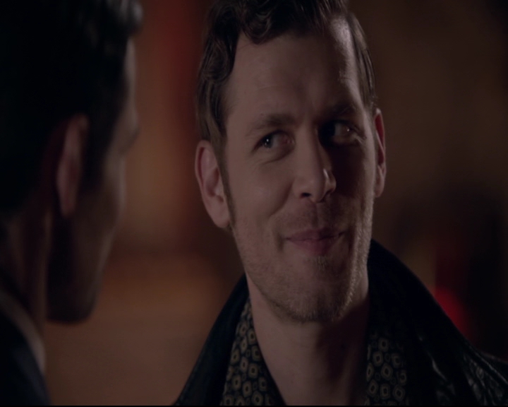vampirediariesworld-dot-nl_TheOriginals5x05DontItJustBreakYourHeart00249.jpg