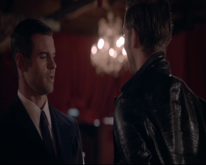 vampirediariesworld-dot-nl_TheOriginals5x05DontItJustBreakYourHeart00251.jpg