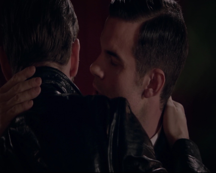 vampirediariesworld-dot-nl_TheOriginals5x05DontItJustBreakYourHeart00265.jpg