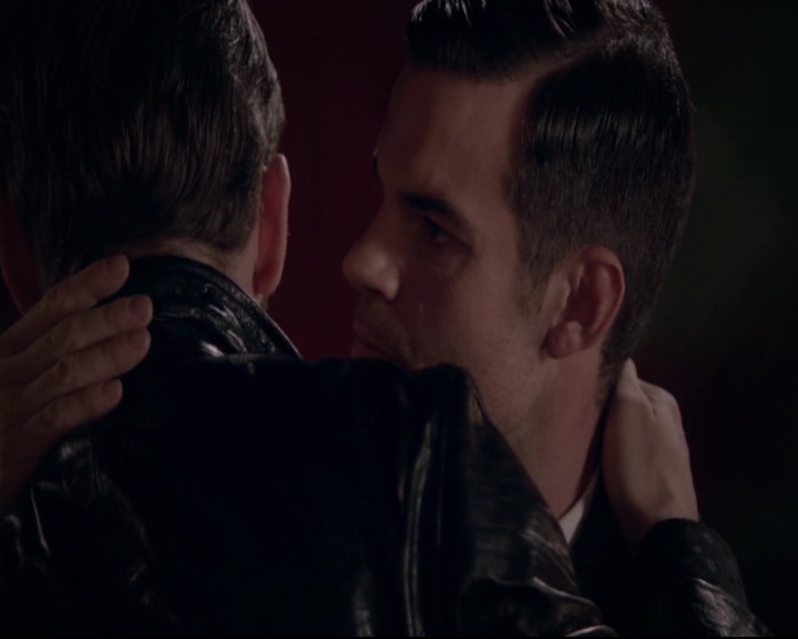 vampirediariesworld-dot-nl_TheOriginals5x05DontItJustBreakYourHeart00266.jpg