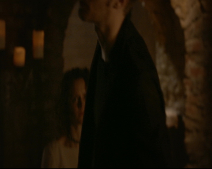 vampirediariesworld-dot-nl_TheOriginals5x05DontItJustBreakYourHeart00286.jpg