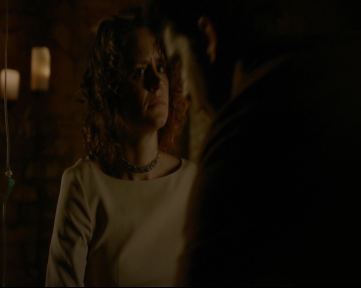 vampirediariesworld-dot-nl_TheOriginals5x05DontItJustBreakYourHeart00809.jpg