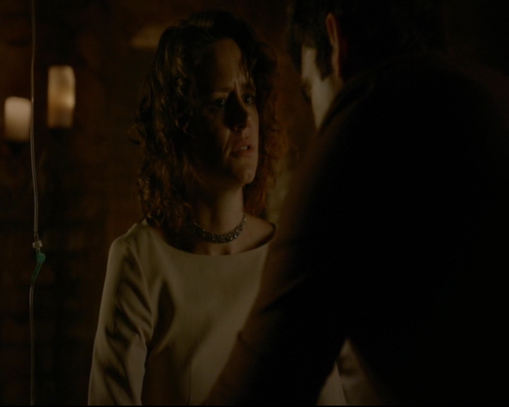 vampirediariesworld-dot-nl_TheOriginals5x05DontItJustBreakYourHeart00811.jpg