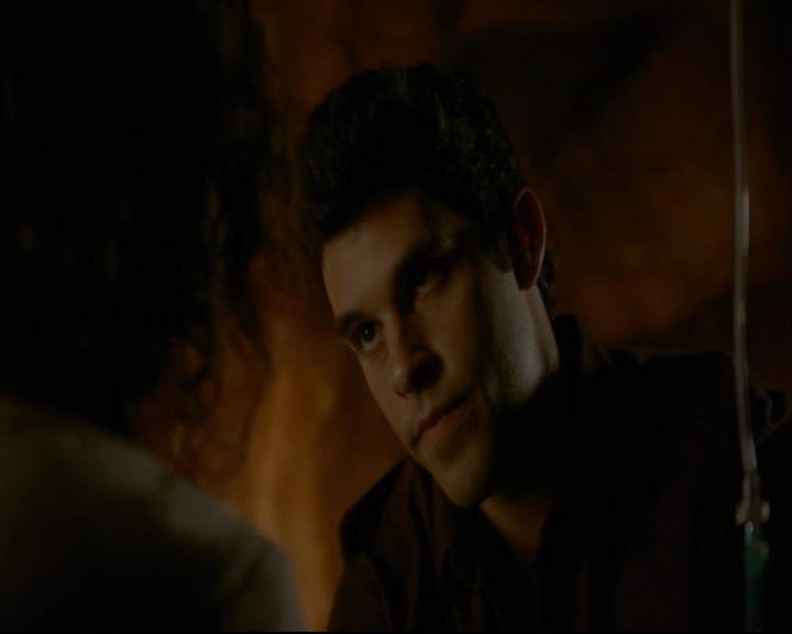 vampirediariesworld-dot-nl_TheOriginals5x05DontItJustBreakYourHeart00813.jpg