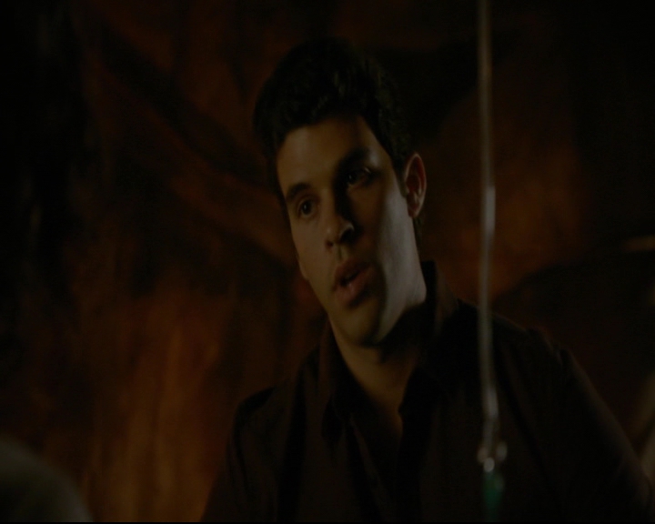 vampirediariesworld-dot-nl_TheOriginals5x05DontItJustBreakYourHeart00822.jpg