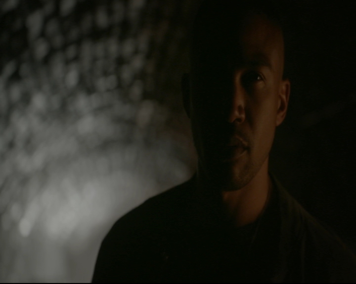 vampirediariesworld-dot-nl_TheOriginals5x05DontItJustBreakYourHeart00834.jpg