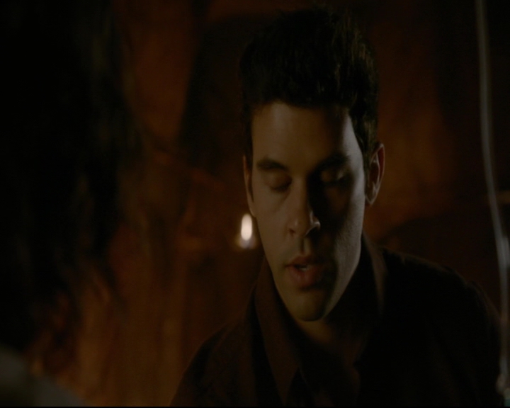 vampirediariesworld-dot-nl_TheOriginals5x05DontItJustBreakYourHeart00843.jpg