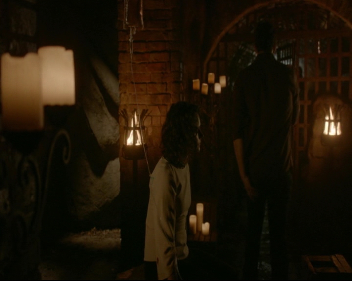 vampirediariesworld-dot-nl_TheOriginals5x05DontItJustBreakYourHeart00851.jpg