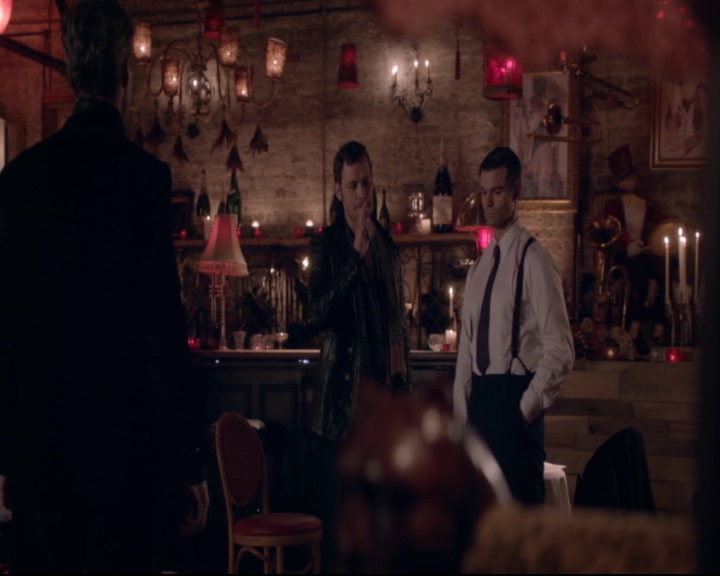 vampirediariesworld-dot-nl_TheOriginals5x05DontItJustBreakYourHeart00951.jpg