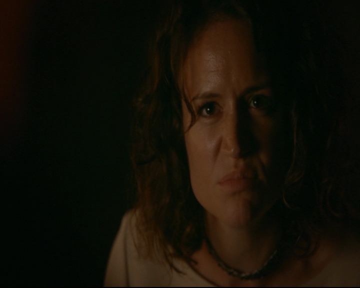 vampirediariesworld-dot-nl_TheOriginals5x05DontItJustBreakYourHeart01088.jpg