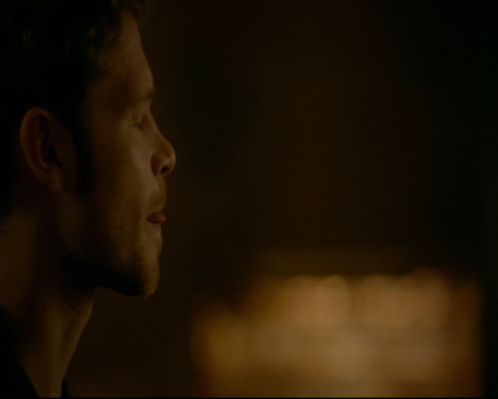 vampirediariesworld-dot-nl_TheOriginals5x05DontItJustBreakYourHeart01199.jpg