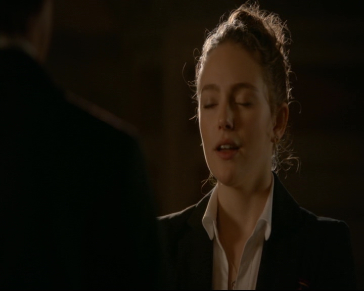 vampirediariesworld-dot-nl_TheOriginals5x05DontItJustBreakYourHeart01328.jpg