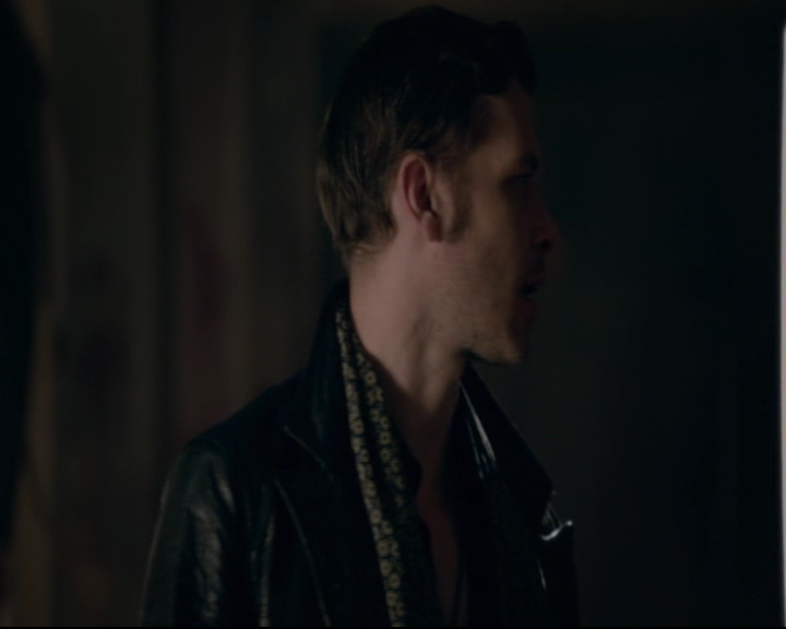vampirediariesworld-dot-nl_TheOriginals5x05DontItJustBreakYourHeart01523.jpg