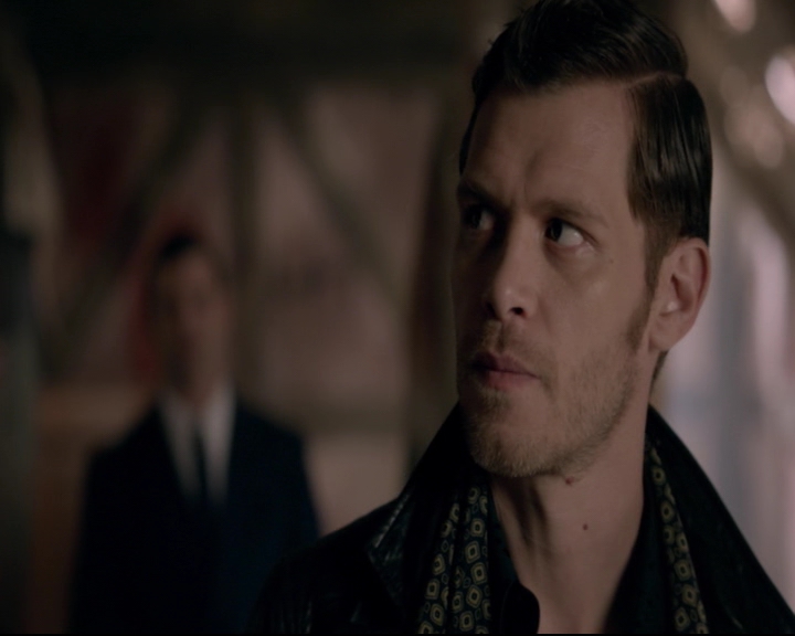 vampirediariesworld-dot-nl_TheOriginals5x05DontItJustBreakYourHeart01530.jpg
