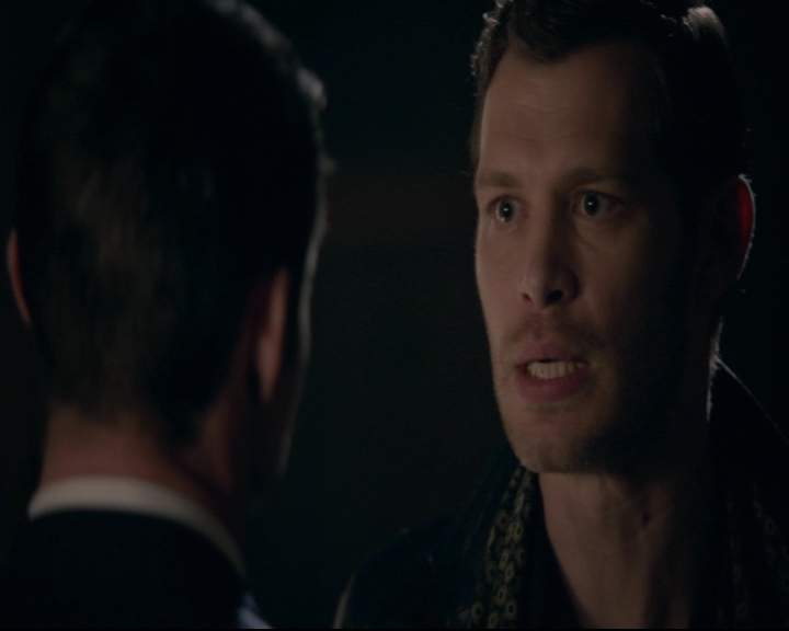 vampirediariesworld-dot-nl_TheOriginals5x05DontItJustBreakYourHeart01552.jpg