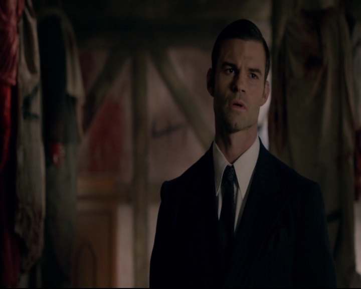 vampirediariesworld-dot-nl_TheOriginals5x05DontItJustBreakYourHeart01556.jpg