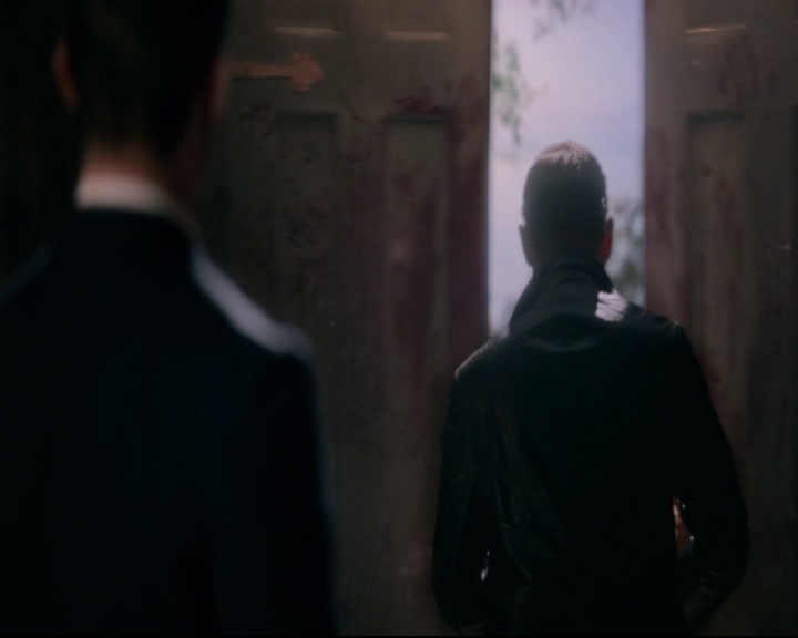 vampirediariesworld-dot-nl_TheOriginals5x05DontItJustBreakYourHeart01559.jpg